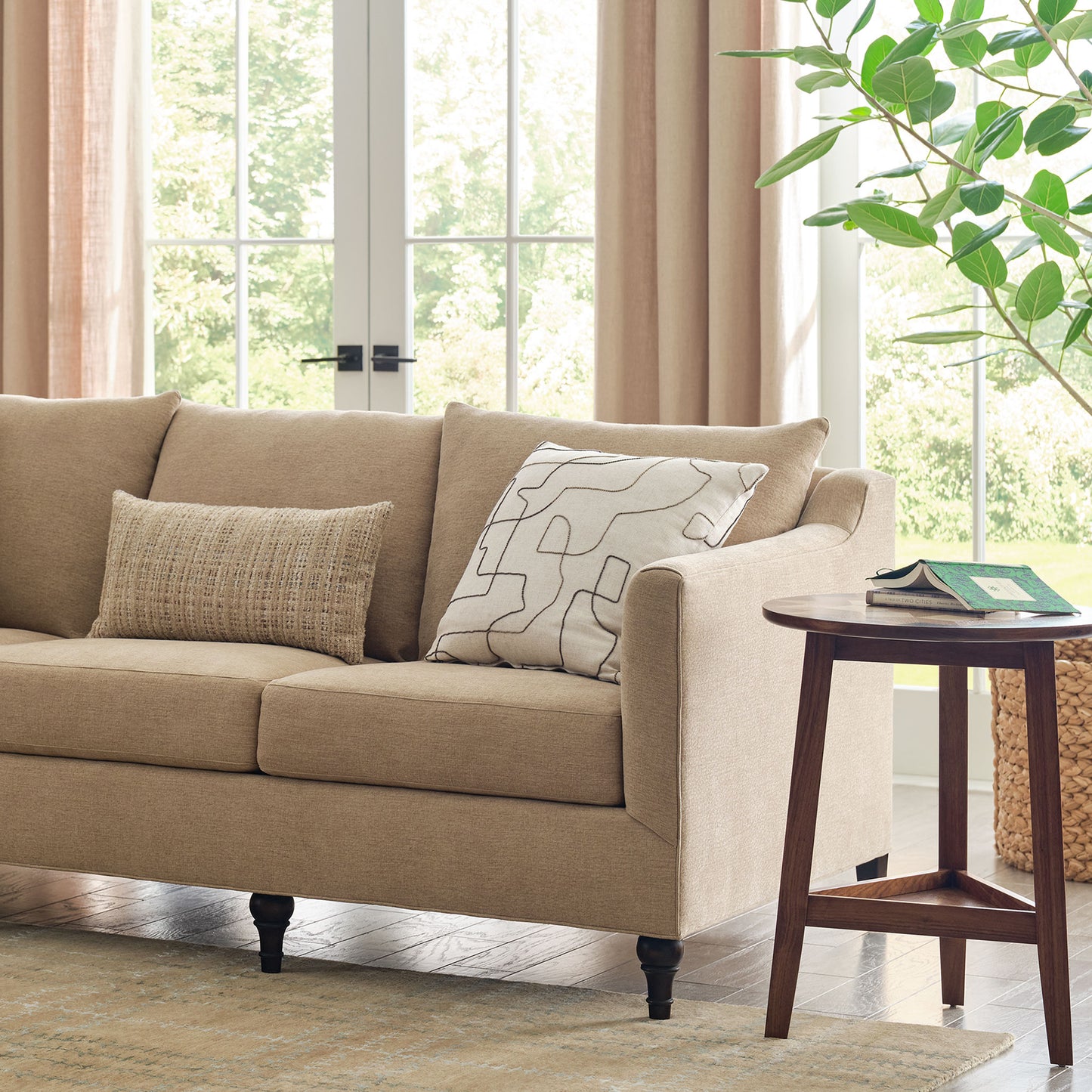 Hudson Valley 86-inch Sofa