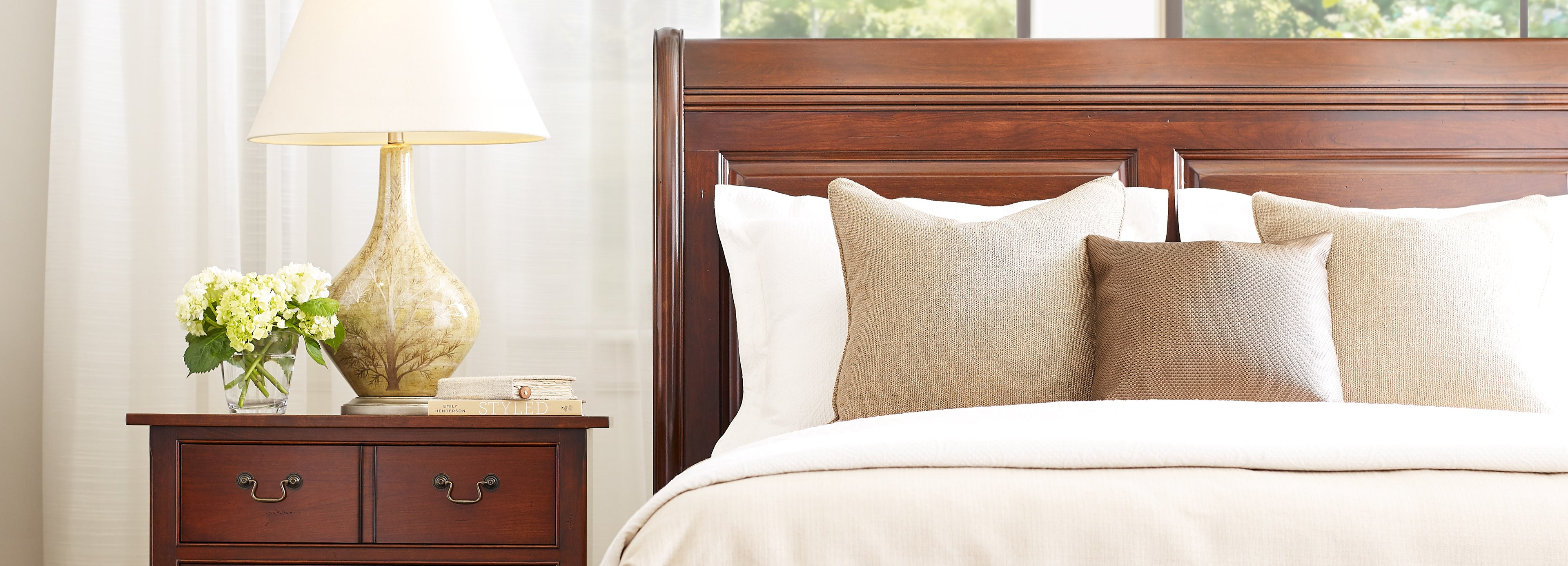 Stickley Nichols & Stone bedframe and nightstand