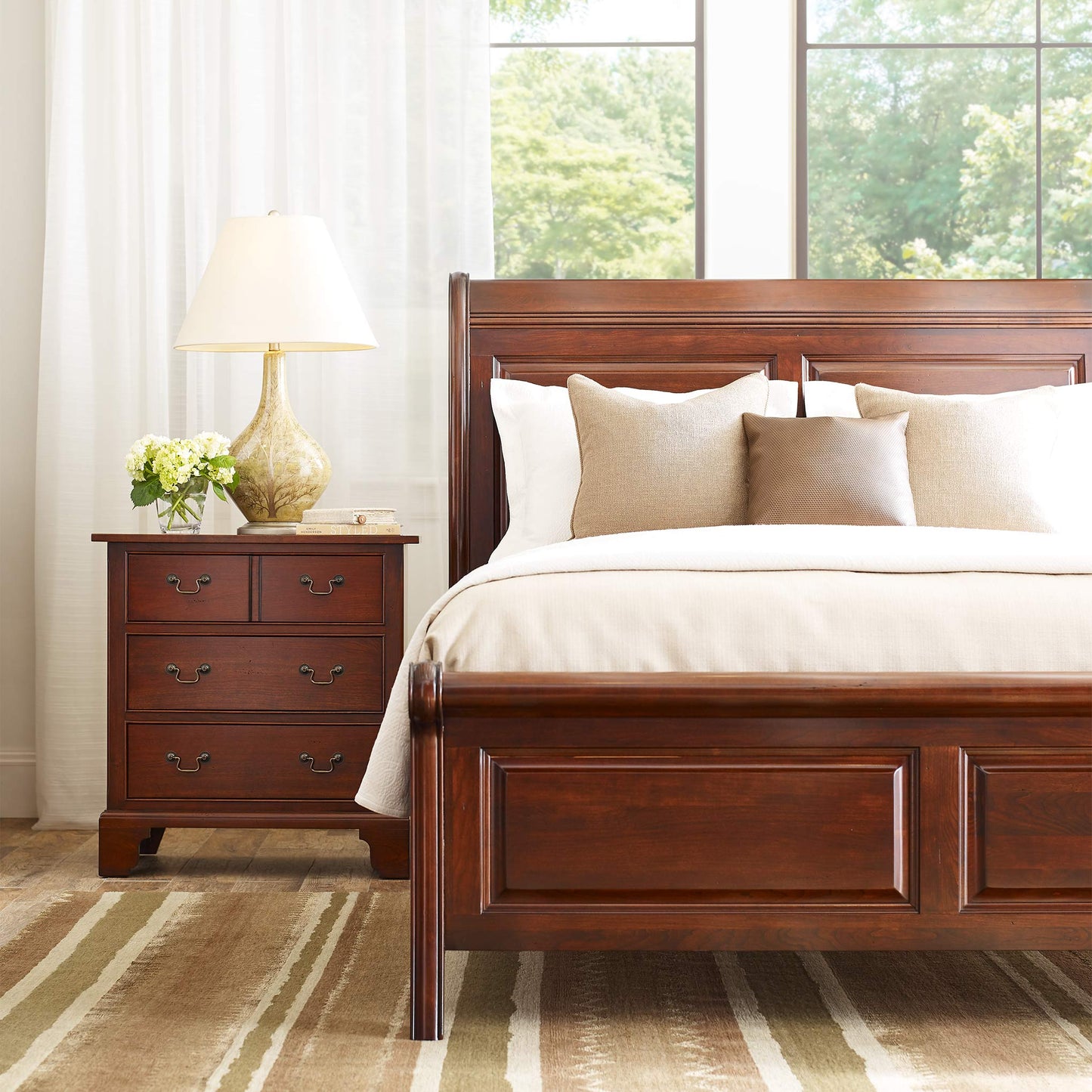 Wayside Inn Sleigh Bed